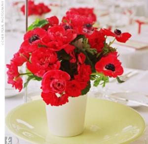 picture of a wedding centerpiece