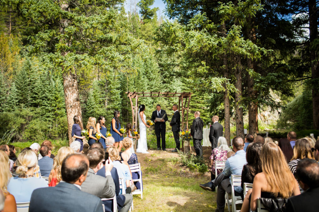 picture of a mountain wedding